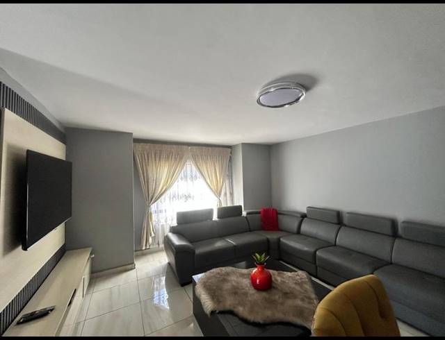 5 BEDROOM HOUSE FOR SALE IN BRAKPAN NORTH